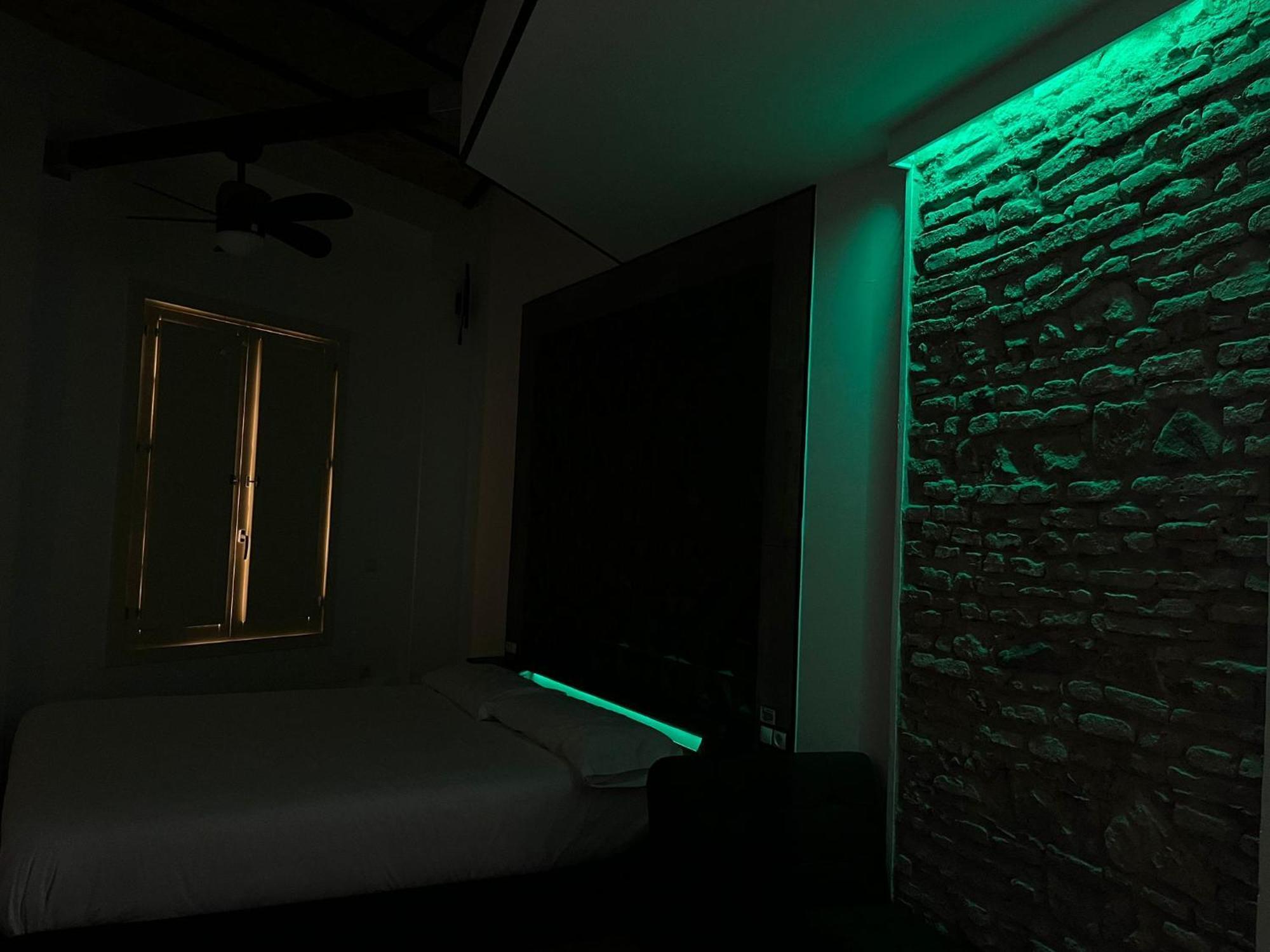 Luxury Apartments Chinitas 11 Малага Экстерьер фото