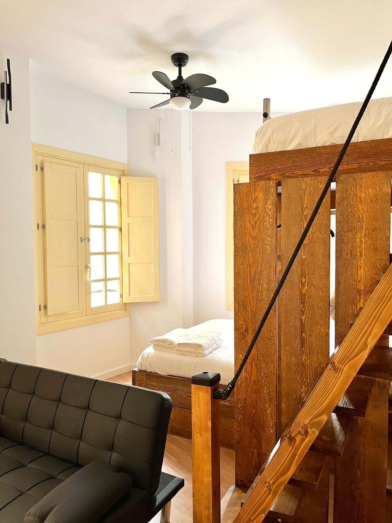 Luxury Apartments Chinitas 11 Малага Экстерьер фото