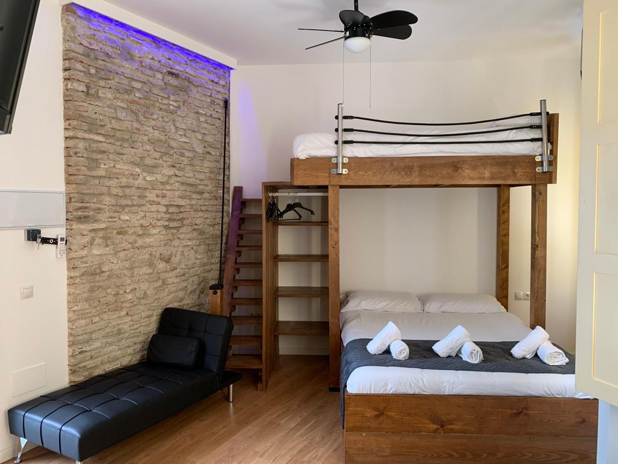 Luxury Apartments Chinitas 11 Малага Экстерьер фото